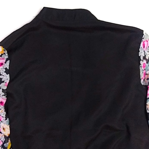 🎯Flower Cardigan (Adult)🎯 - Picture 6 of 7